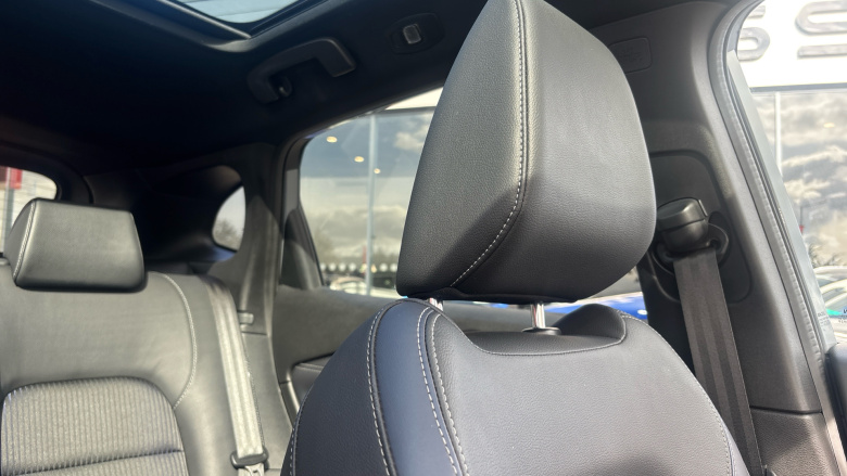 Nissan Qashqai 1.3 DiG-T MH Tekna 5dr Petrol Hatchback